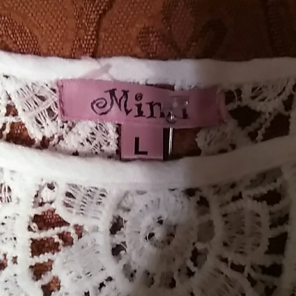 Top - Picture 2 of 4